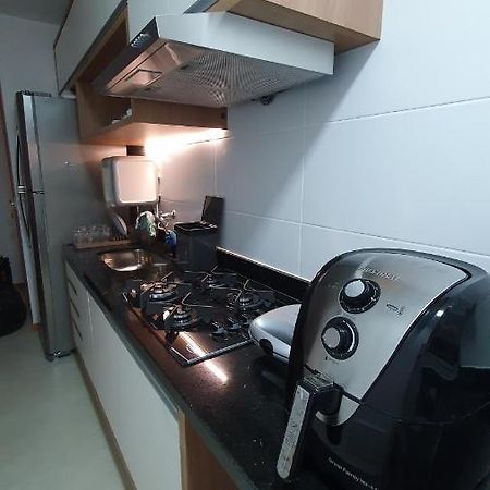 Apt Com Dois Quartos, Novo, Centro De Guarapari! Varanda Gourmet Com Vista Mar, Churrasqueira, Smart Tv, Wi-Fi 200 Mb, Lavadora De Roupas E Garagem Privativa Luaran gambar