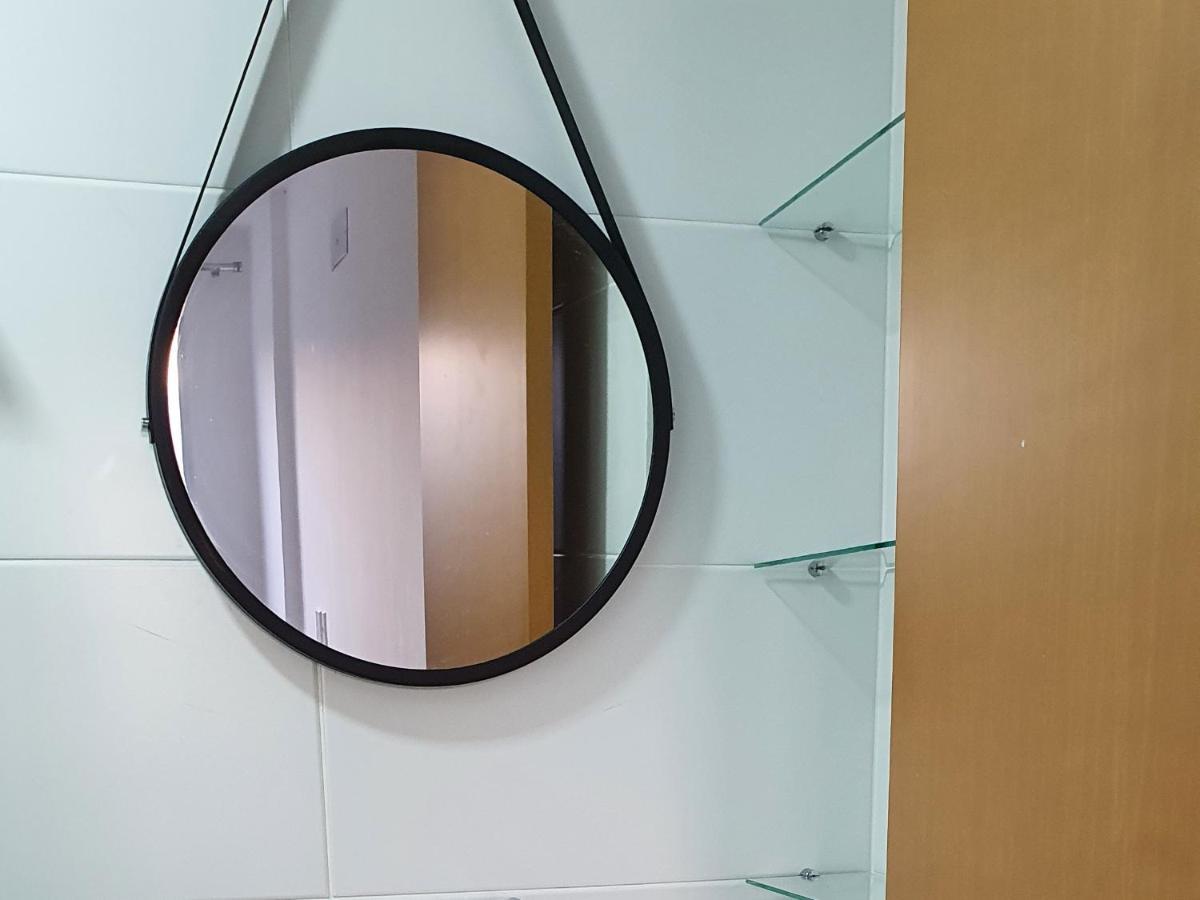 Apt Com Dois Quartos, Novo, Centro De Guarapari! Varanda Gourmet Com Vista Mar, Churrasqueira, Smart Tv, Wi-Fi 200 Mb, Lavadora De Roupas E Garagem Privativa Luaran gambar